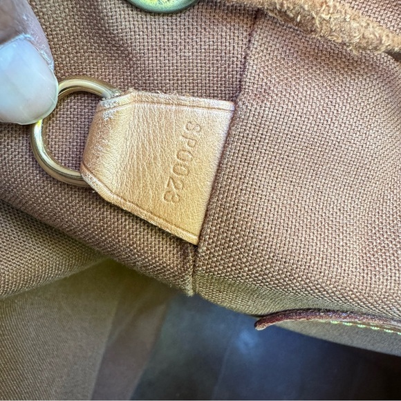 Authentic Louis Vuitton Authentic Vintage Montsouris Backpack - Picture 15 of 16